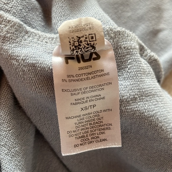 Fila Crewneck - Picture 11 of 11